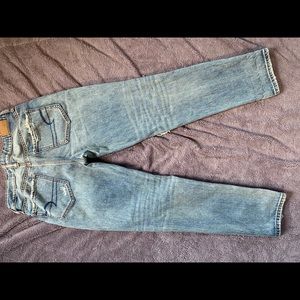 American Eagle mom jeans size 2 short ripped